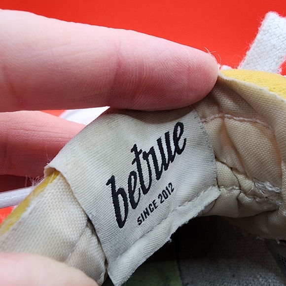 Nike Blazer Low '77 Men's 10.5 Sneakers White Pink Shoes DD3034-100 LGTBQ+ - Picture 6 of 11